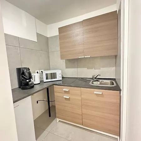 Carma * Νάπολη